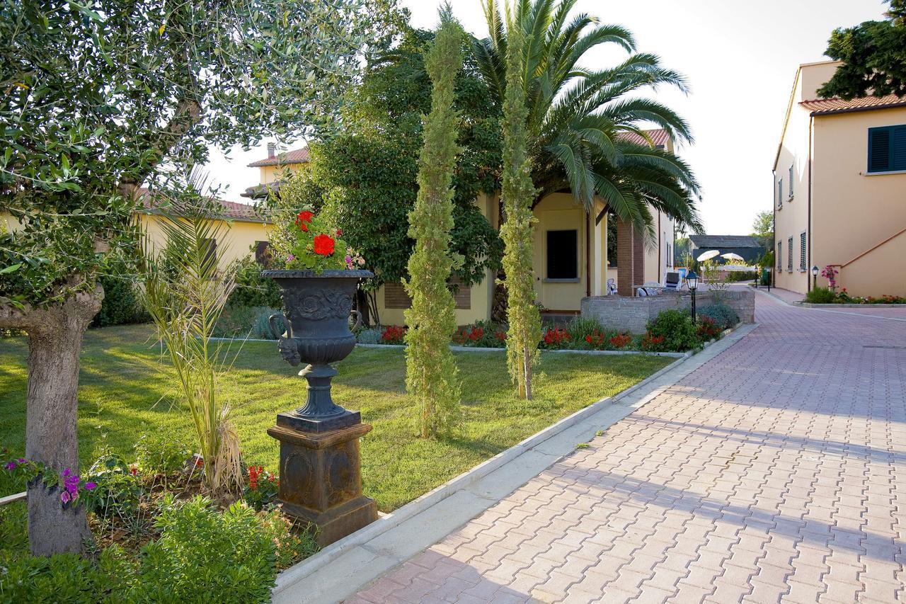 Aparthotel Borgo Guglielmo Marina di Cecina Exterior foto